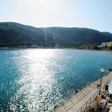 Irene Apartment By The Sea - Privat Parking غاباس المظهر الخارجي الصورة