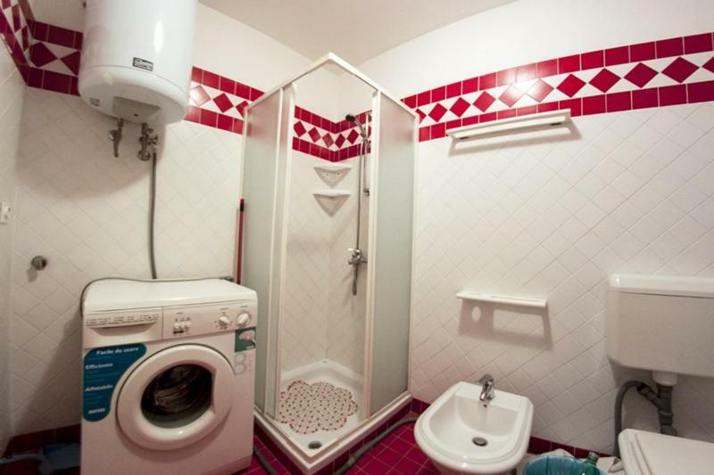 Irene Apartment By The Sea - Privat Parking غاباس المظهر الخارجي الصورة